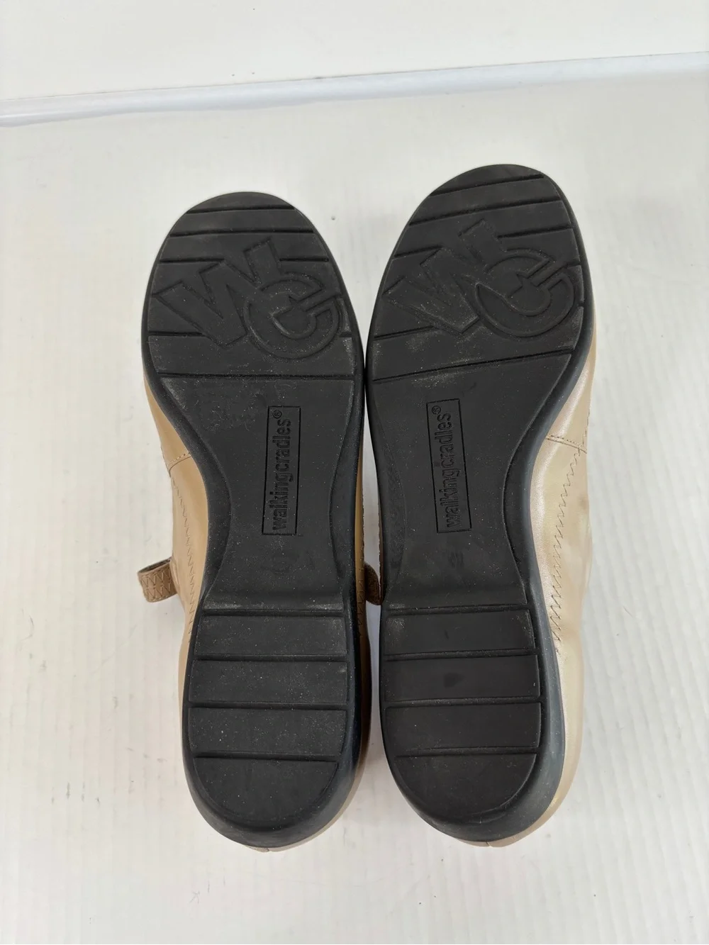 Walking Cradles Mary Jane Ballet Flats Sz 10.5 N Tan Leather Womens Comfort Shoe